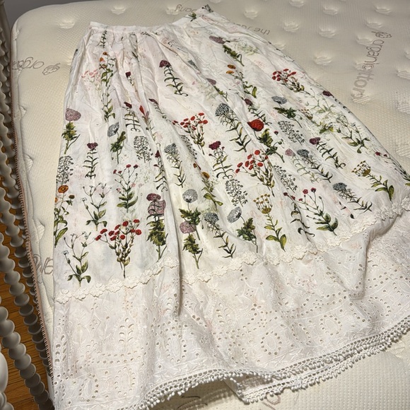 ✨ Anthropologie Genevieve Lace Maxi Skirt Sz M - Picture 6 of 7